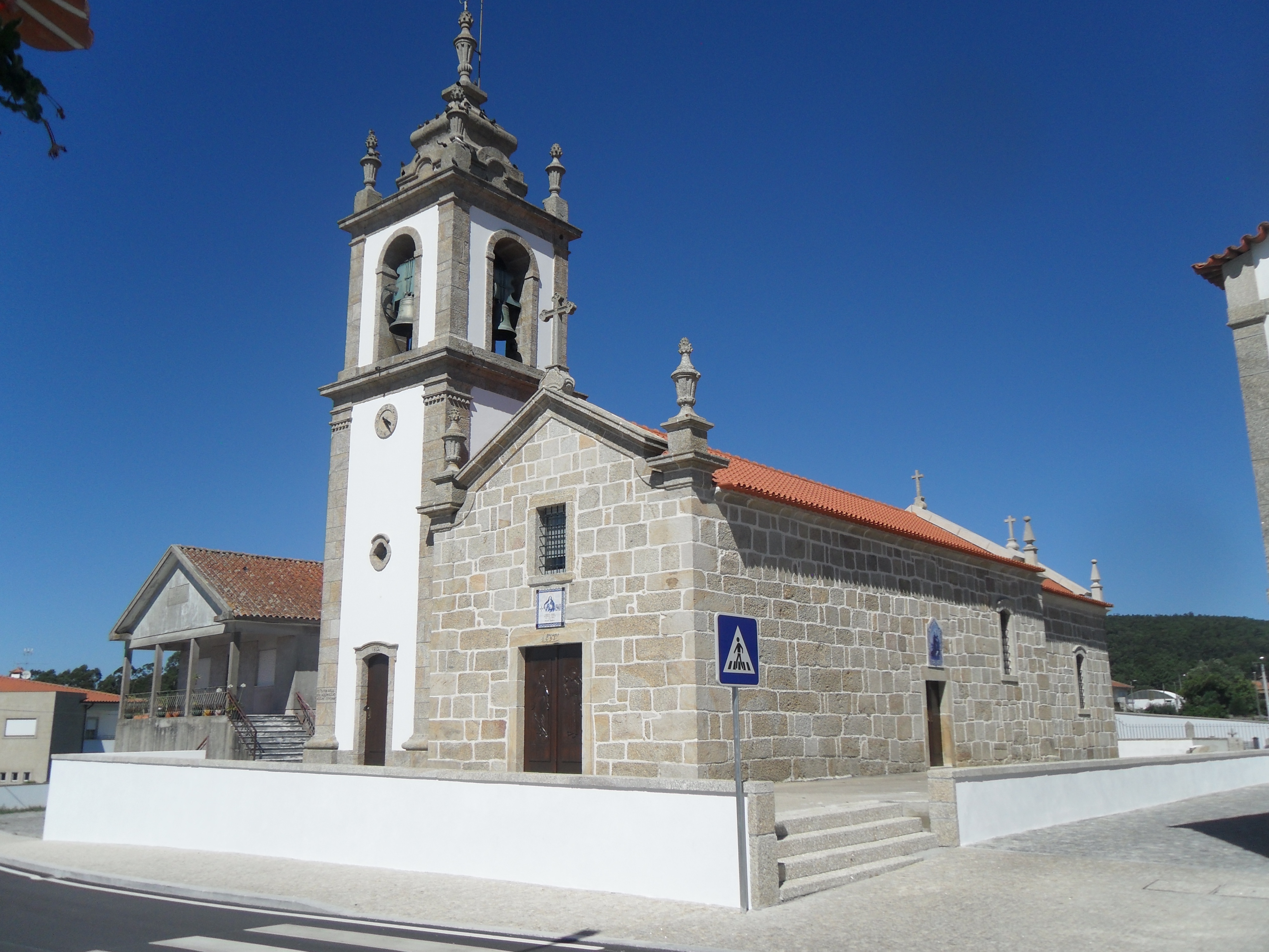 REQUALIFICAÇÃO DA IGREJA PAROQUIAL DE FARIA - BARCELOS