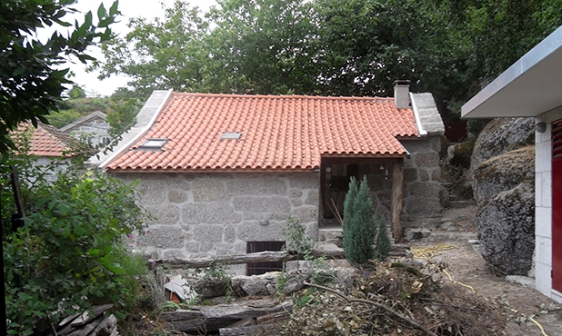 CASA DAS PEDRAS NO GERÊS